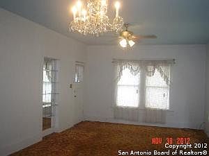 4th image of 1715 W Laurel
