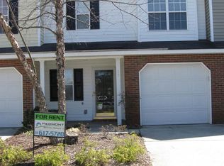 17 Pickwick Pl, Greensboro, NC 27407