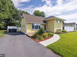 126 Brookside Blvd, Newark, DE 19713