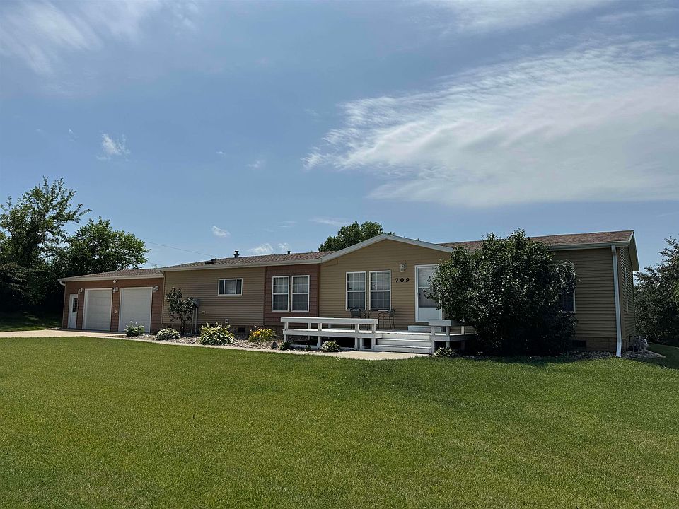1st image of 709 6th St