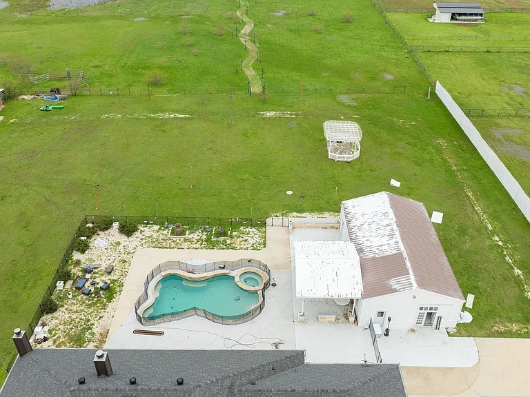 1192 Seaborn Rd — Photo 31