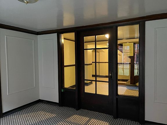 4th image of 803 S Euclid Ave APT 3D