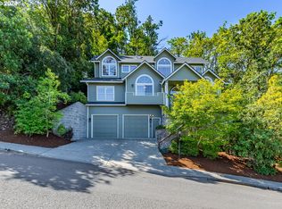 749 Woodcrest Dr, Springfield, OR 97477