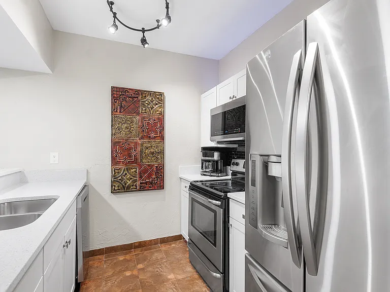 4187 Abbey Ct — Photo 4