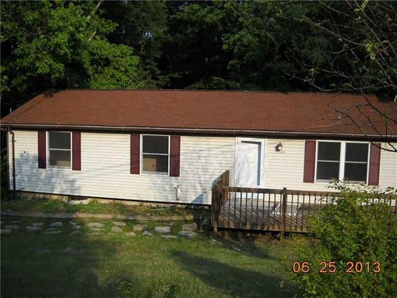 1st image of 15986 Elizabeth Dr