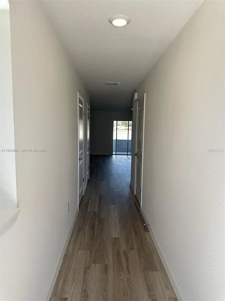 Building Photo - 8196 SW 67th Ave #0