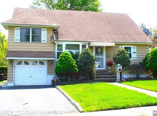 107 Notch Rd, Clifton, NJ 07013