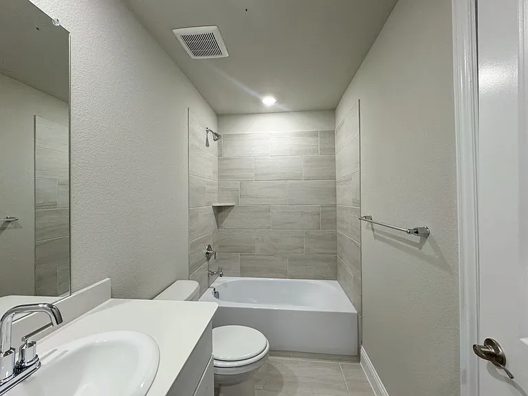 3713 Canyon Dr — Photo 18