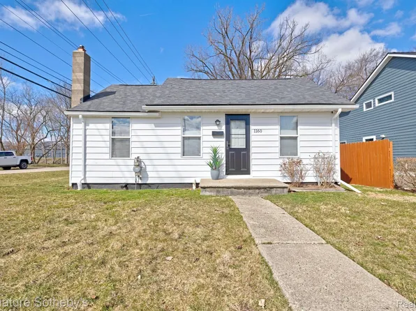 1160 Boston Ave, Waterford, MI 48328