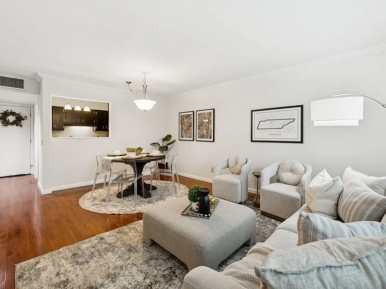 1302 Dr Martin Luther King Jr Blvd #32 — Photo 15