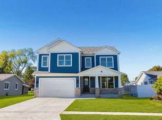 1070 Home Ave, Elk Grove Village, IL 60007