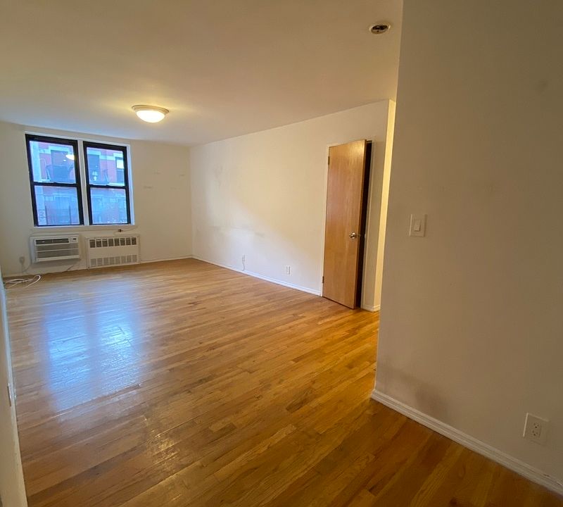 1st image of 445 E 85th St APT 4D