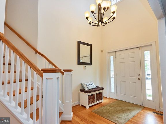 4th image of 2351 Dunbar Ln