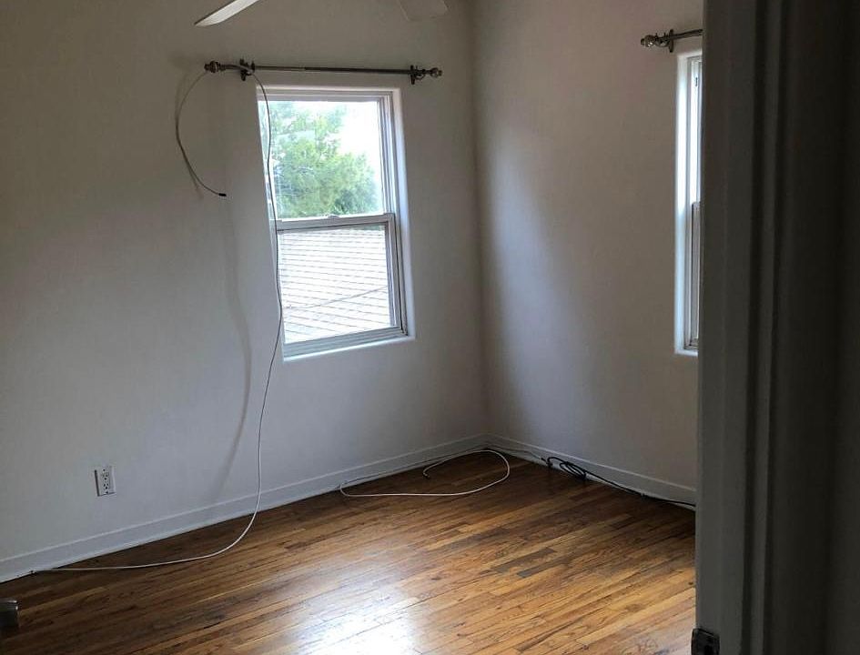 1st image of 3001 Bagley Ave #3005-1/2