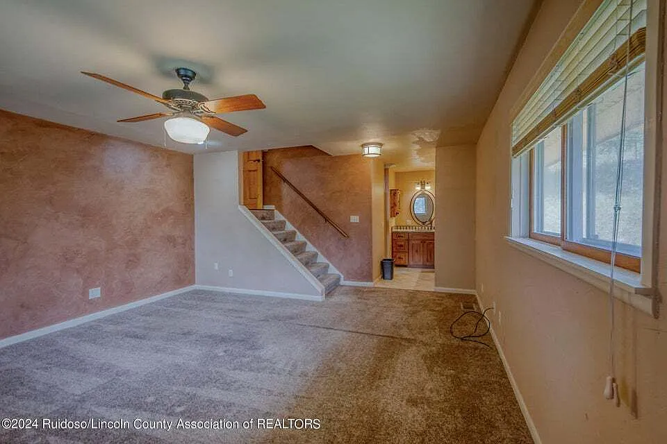 109 Snowcap Drive - 1 — Photo 4