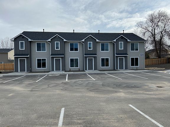 5th image of 1029 E Iowa Ave #2