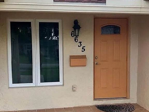 3rd image of 6635 Franklin St