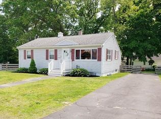 109 Glenmere St, Lowell, MA 01852