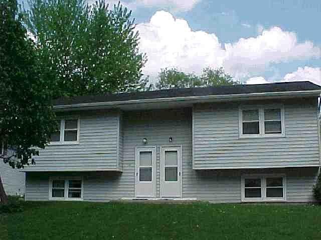 1416-18 Delta Dr - both sides available