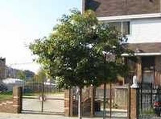 147 Hopkins St, Brooklyn, NY 11206