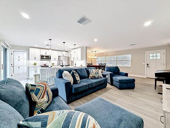 5th image of 508 Shore Dr