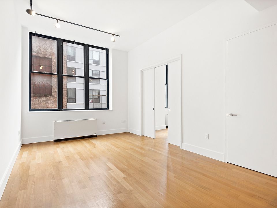 1st image of 421 W 54th St APT 3G