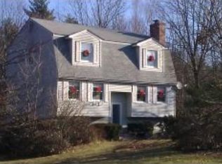 33 Pilgrim Dr, Litchfield, NH 03052