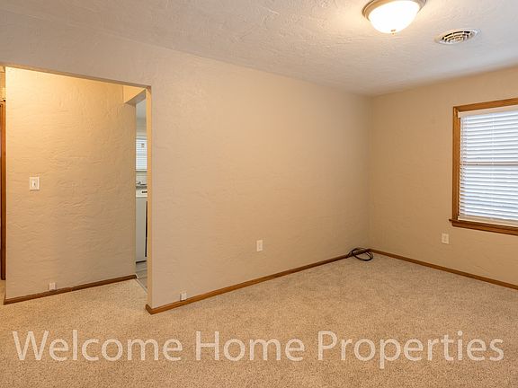 5th image of 318 SE 6th St #1