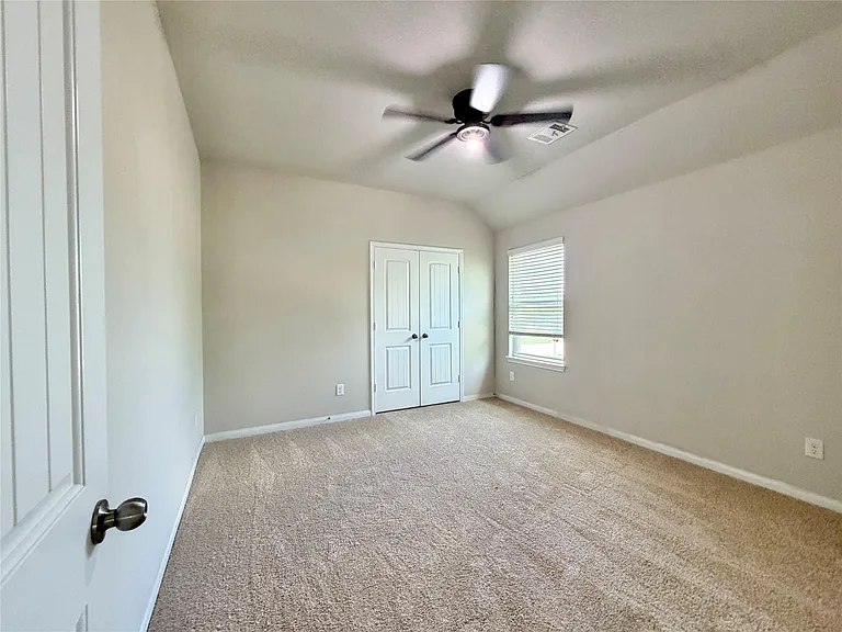 8002 Mesquite Hill Ln — Photo 20