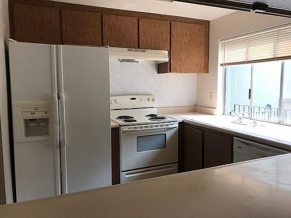 4th image of 20288 Northwest Sq