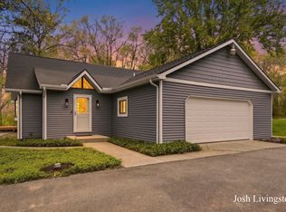 1551 Sargent Ave SE, Ada, MI 49301