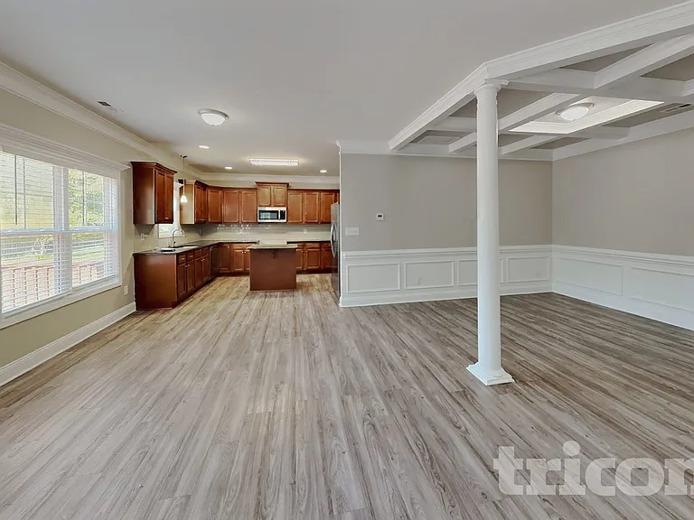 401 Bruce Johnson Rd — Photo 2