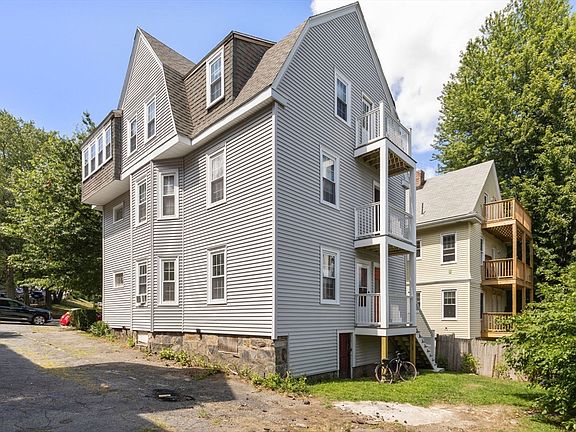 4th image of 78 Brooks St