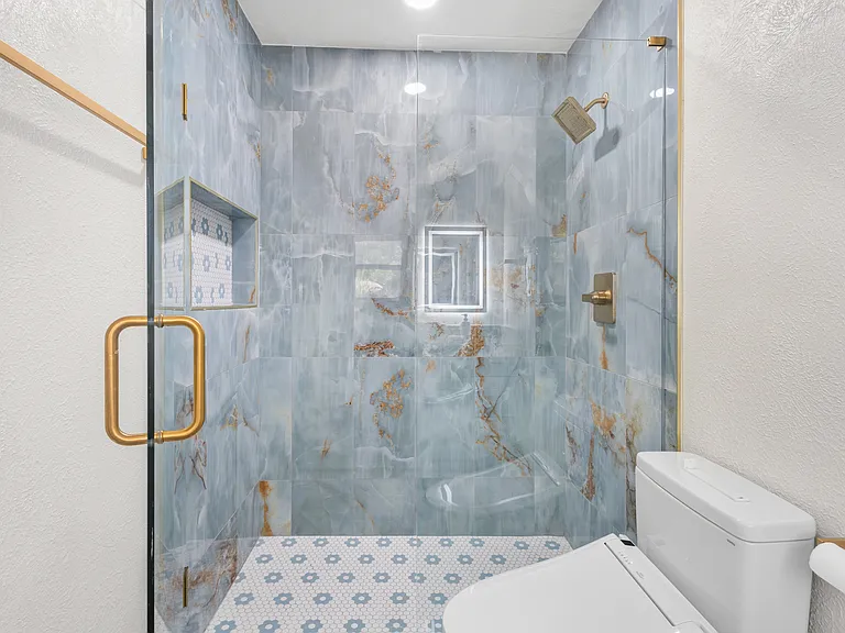 3908 Royal Ln — Photo 15