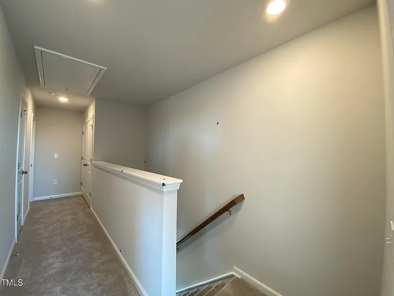 706 Gimari Dr — Photo 13