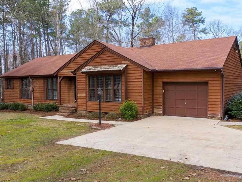 1st image of 165 Winchester Dr