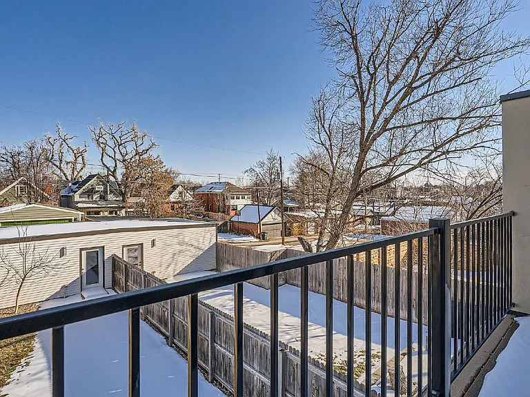 2142 Julian St — Photo 27