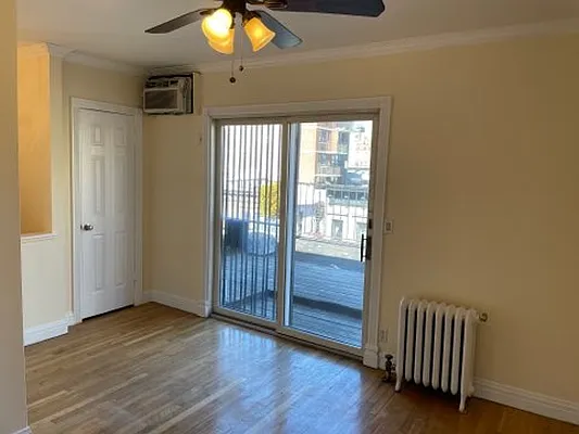 Rented by BLU Real Estate | media 18