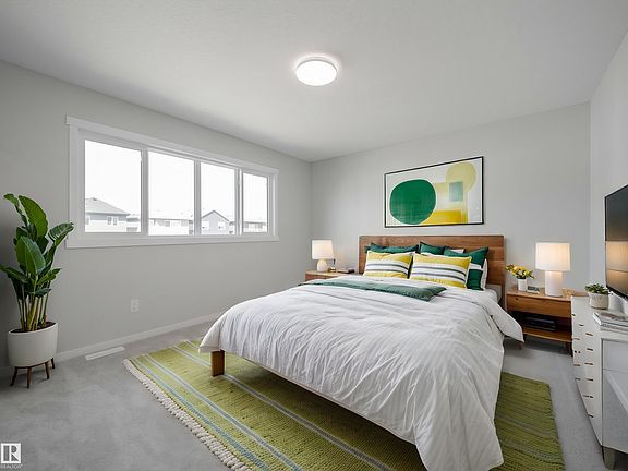 4th image of 17338 A St #6