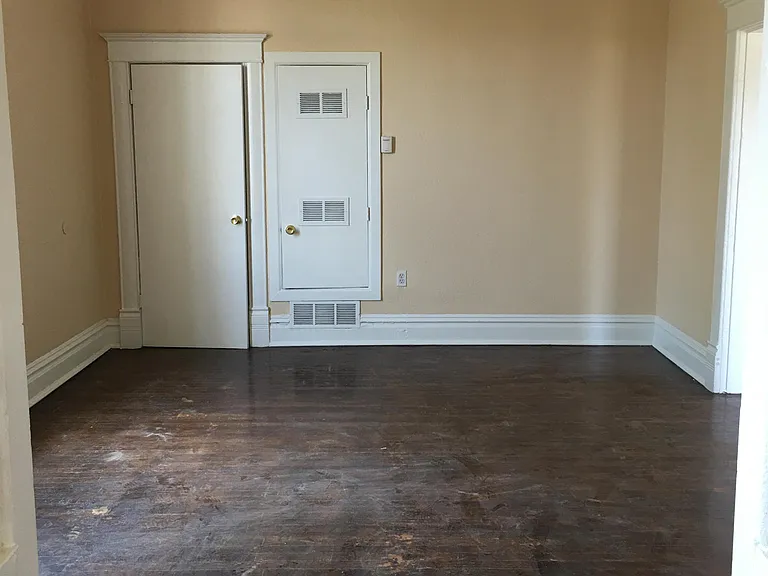 3419 La Luz Ave #2 — Photo 10