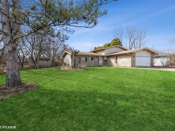 407 Greenfield Rd, Shorewood, IL 60404