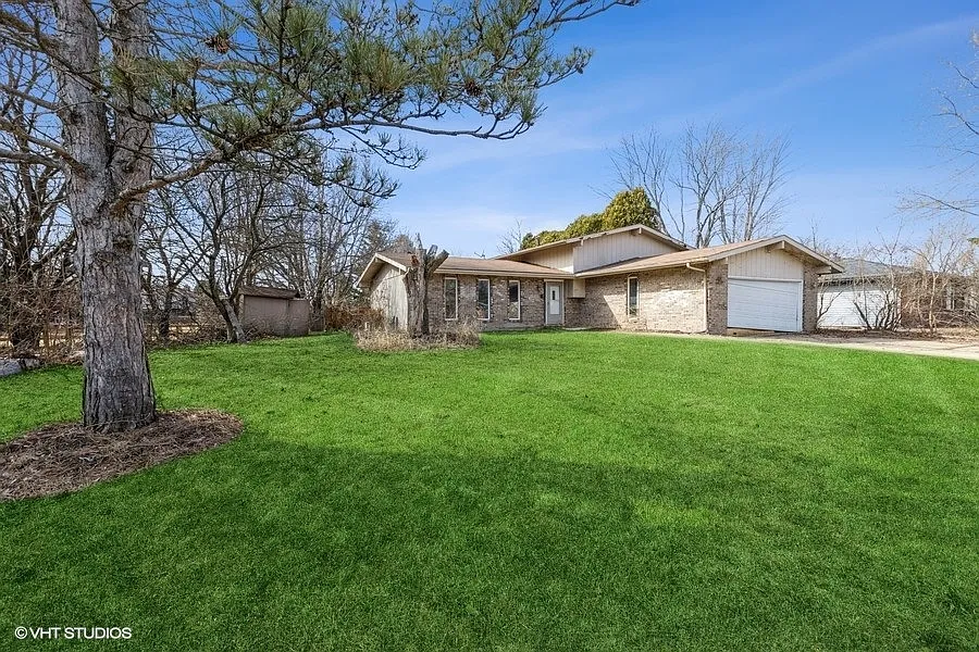 407 Greenfield Rd photo 1