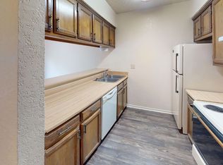 Sleepy Hollow Townhomes, Denton, TX 76201