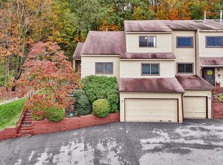 9 Cherry Ct, Highland Mills, NY 10930