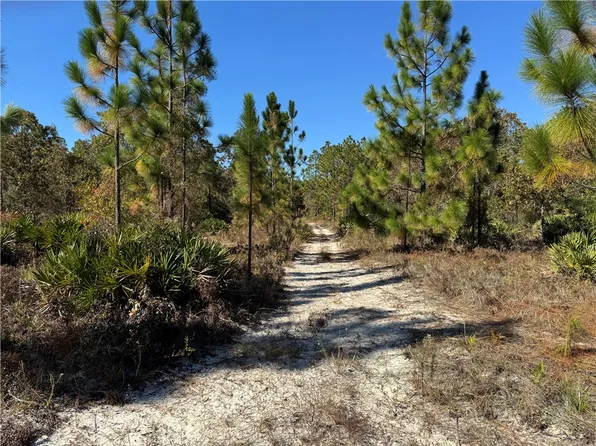 45 Heritage Cir, Hortense, GA 31543