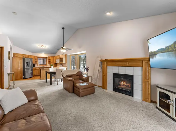 22938 Poppy St NW, Saint Francis, MN 55070