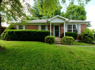 6019 Larkgrove Dr, Louisville, KY