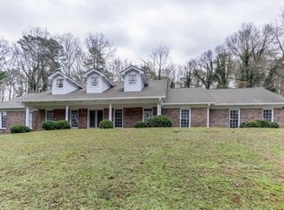 2215 Spalding Dr, Sandy Springs, GA 30350