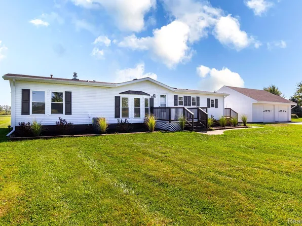 1534 Berville Rd, Allenton, MI 48002