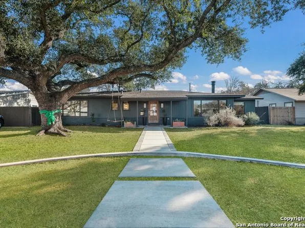 130 Brees Blvd, San Antonio, TX 78209